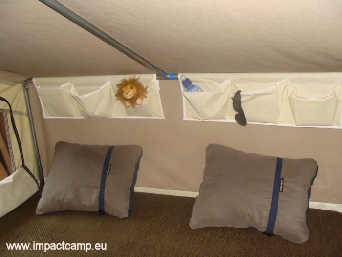 Tent organisers in de vouwwagen